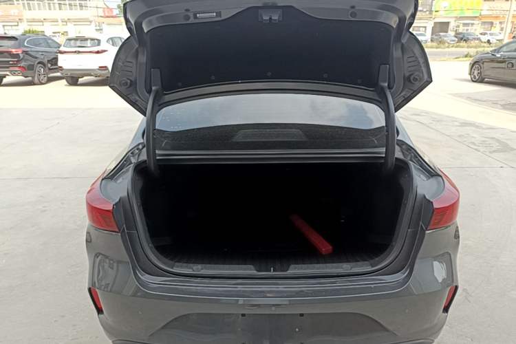 Used CHANGAN Eado 2022 PLUS Blue Whale NE 1.4T GDI DCT Prestige Edition Trunk