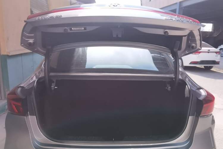 Used CHANGAN Eado 2022 PLUS Blue Whale NE 1.4T GDI DCT Flagship Edition Trunk