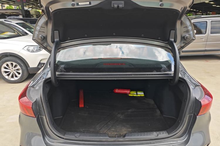 Used CHANGAN Eado 2022 PLUS Blue Whale NE 1.4T GDI DCT Prestige Edition Trunk
