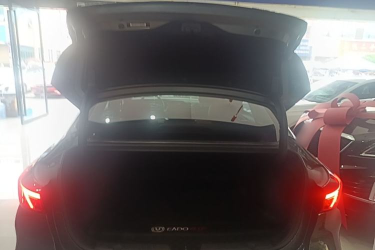 Used CHANGAN Eado 2022 PLUS Blue Whale NE 1.4T GDI DCT Prestige Edition Trunk