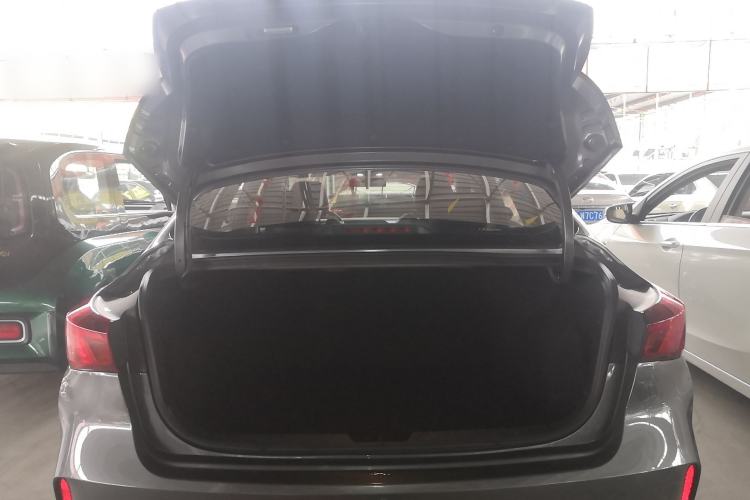 Used CHANGAN Eado 2022 PLUS 1.6L GDI Manual Luxury Model Trunk