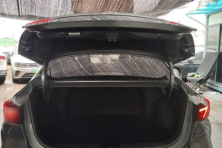 Used CHANGAN Eado 2022 PLUS 1.6L GDI CVT Elite Model Trunk