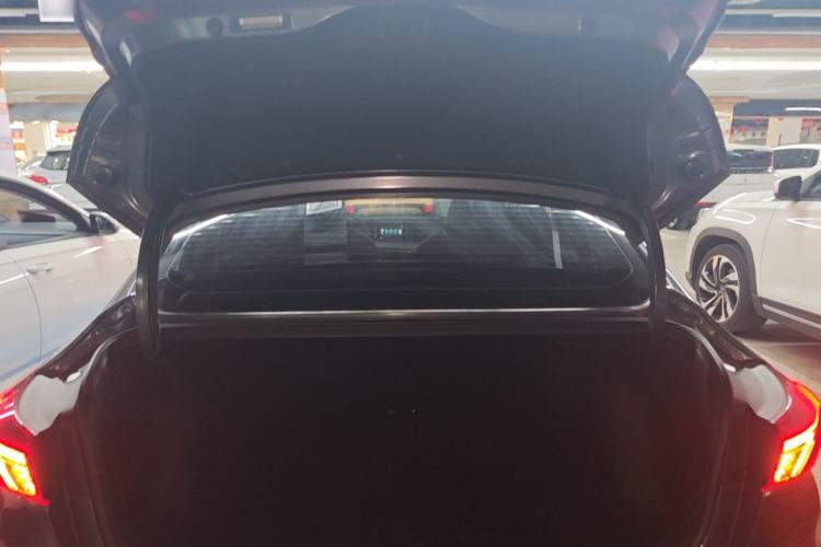 Used CHANGAN Eado 2022 PLUS 1.6L GDI CVT Elite Model Trunk