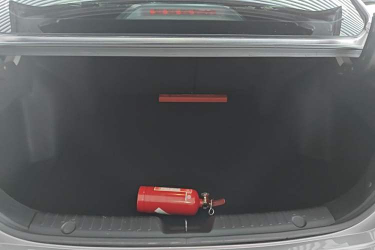 Used CHANGAN Eado 2022 PLUS Blue Whale NE 1.4T GDI DCT Flagship Edition Trunk