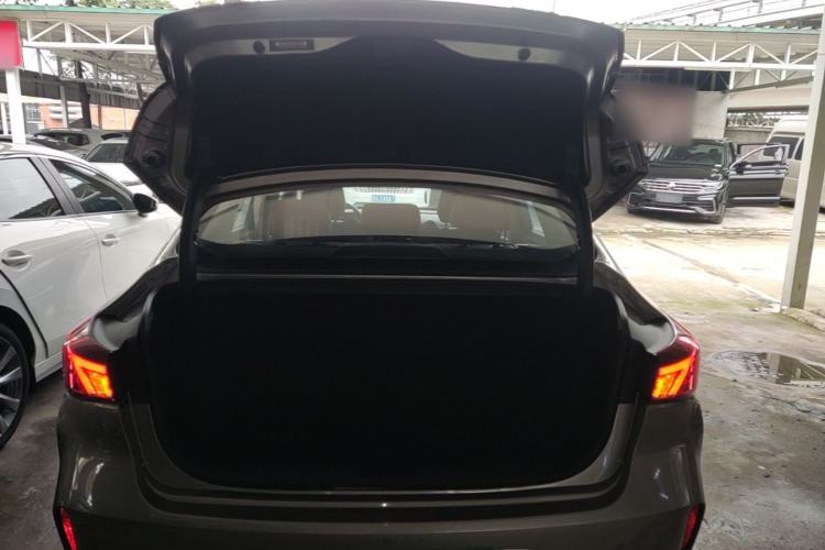 Used CHANGAN Eado 2022 PLUS Blue Whale NE 1.4T GDI DCT Flagship Edition Trunk
