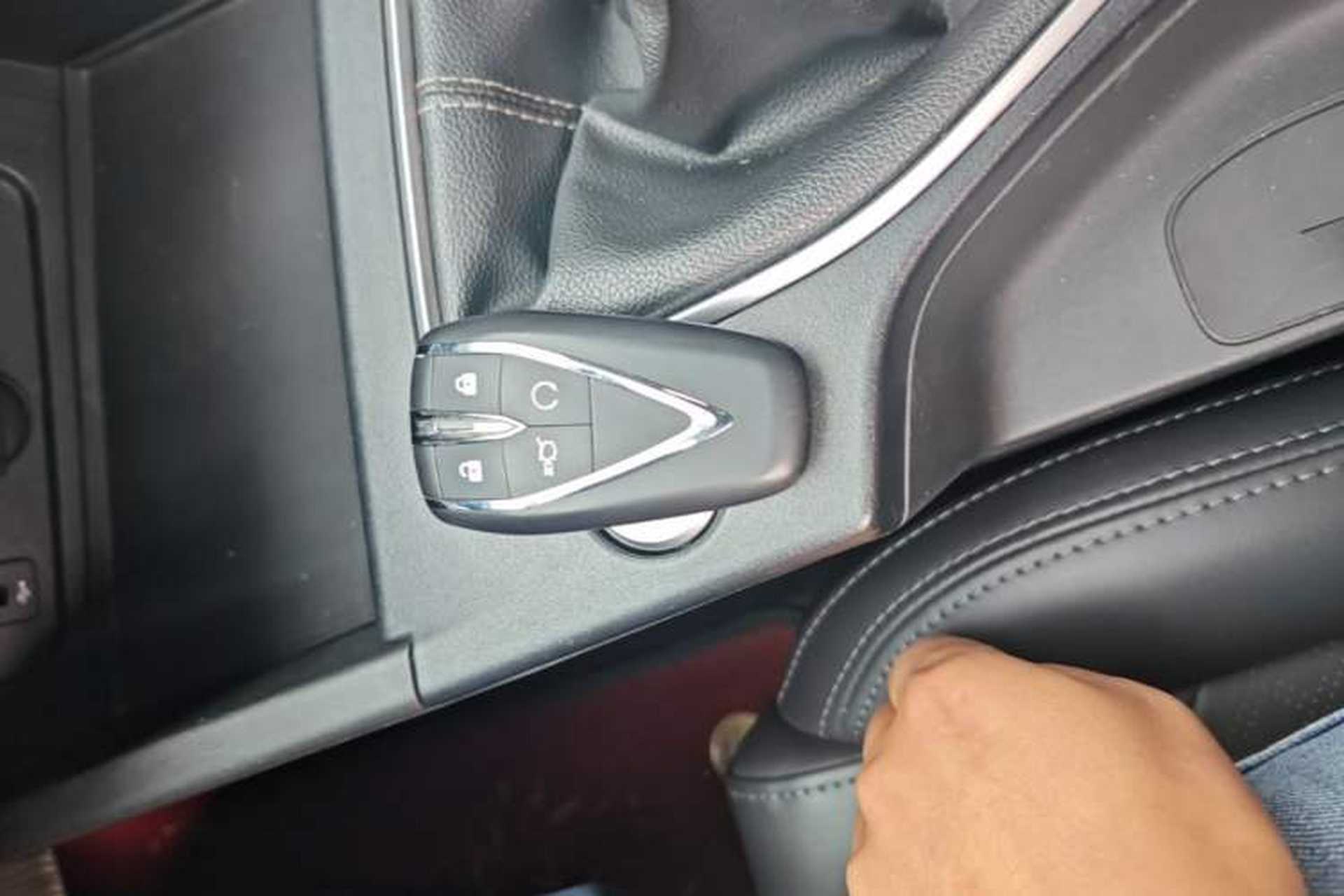 Used CHANGAN Eado 2022 PLUS 1.6L GDI Manual Luxury Model Vehicle Key
