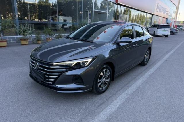 Używany CHANGAN Eado 2022 PLUS 1.6L GDI Manual Luxury Model