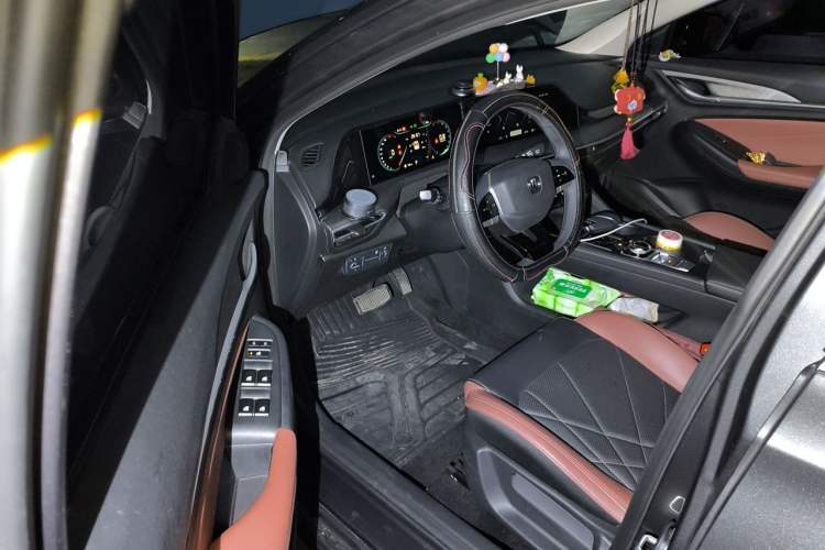 Used CHANGAN Eado 2022 PLUS Blue Whale NE 1.4T GDI DCT Prestige Edition Driver Seat