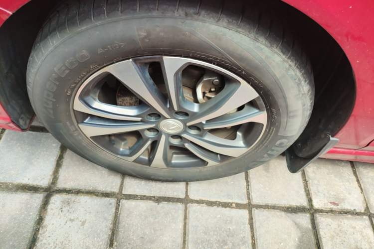 Used CHANGAN Eado 2022 PLUS Blue Whale NE 1.4T GDI DCT Prestige Edition Left Front Wheel Hub