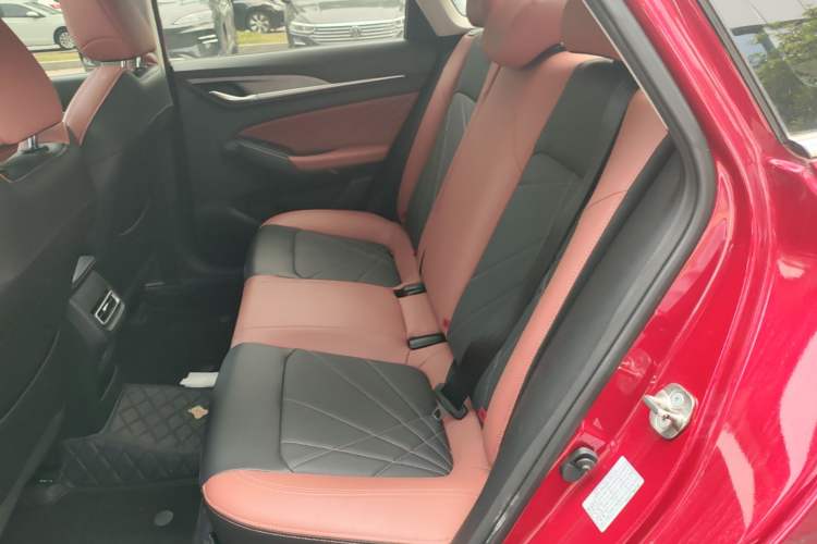 Used CHANGAN Eado 2022 PLUS Blue Whale NE 1.4T GDI DCT Prestige Edition Left Rear Seat