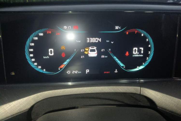 Used CHANGAN Eado 2022 PLUS Blue Whale NE 1.4T GDI DCT Prestige Edition Odometer Close Up