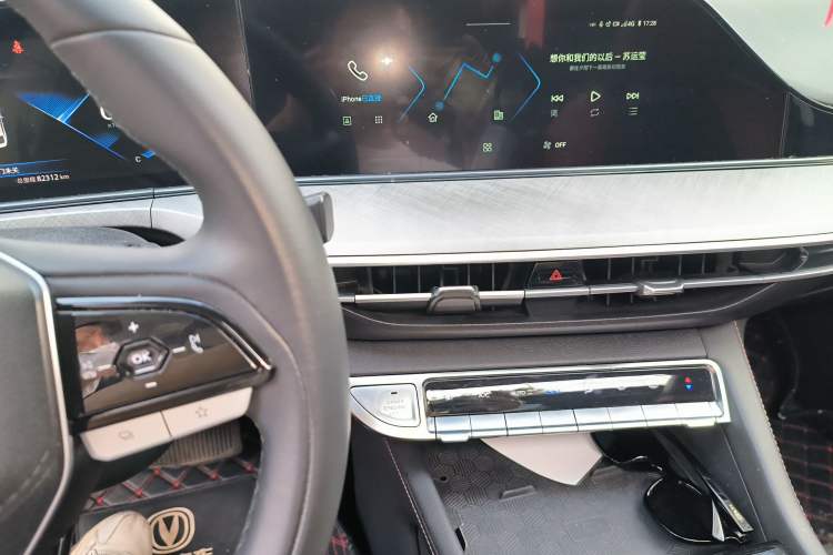 Used CHANGAN Eado 2022 PLUS Blue Whale NE 1.4T GDI DCT Flagship Edition Audio And AC Panel