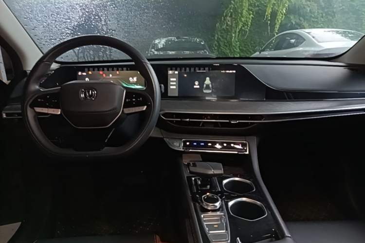 Used CHANGAN Eado 2022 PLUS Blue Whale NE 1.4T GDI DCT Flagship Edition Center Console