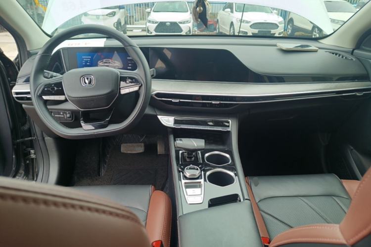 Used CHANGAN Eado 2022 PLUS Blue Whale NE 1.4T GDI DCT Flagship Edition Center Console