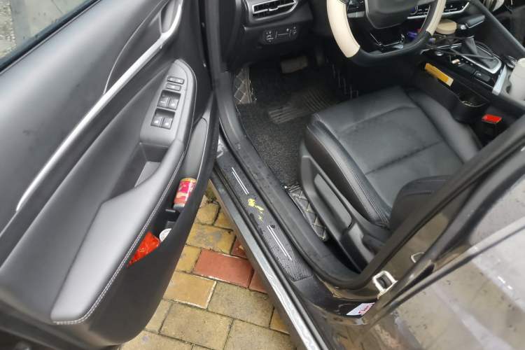 Used CHANGAN Eado 2022 PLUS 1.6L GDI CVT Luxury Model Driver Seat