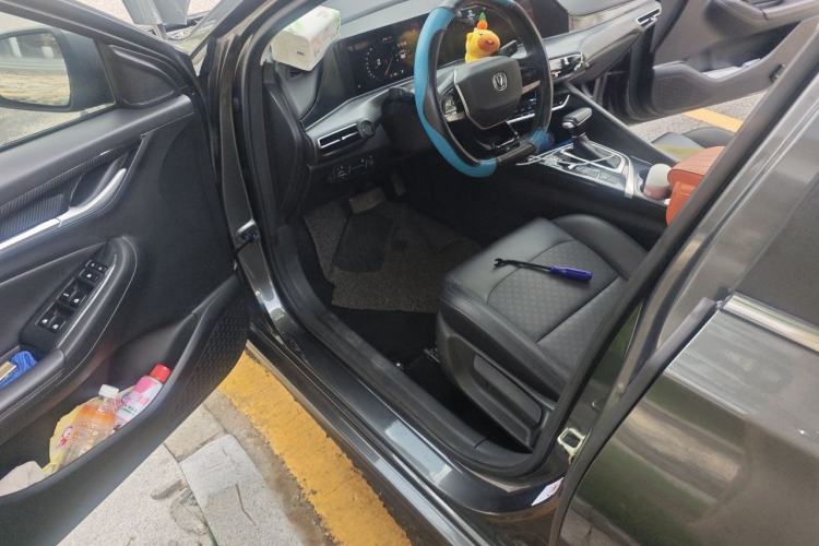 Used CHANGAN Eado 2022 PLUS 1.6L GDI CVT Luxury Model Driver Seat