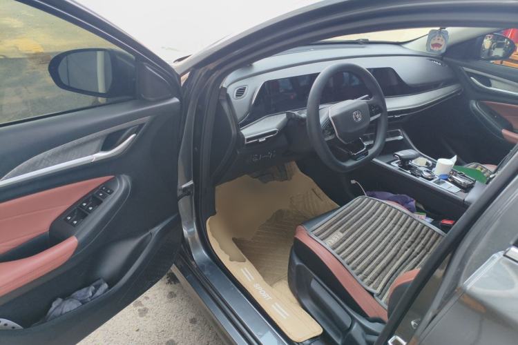 Used CHANGAN Eado 2022 PLUS Blue Whale NE 1.4T GDI DCT Prestige Edition Driver Seat