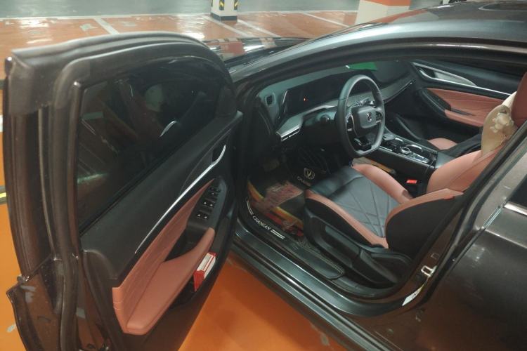 Used CHANGAN Eado 2022 PLUS Blue Whale NE 1.4T GDI DCT Prestige Edition Driver Seat