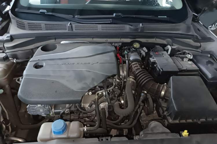 Used CHANGAN Eado 2022 PLUS Blue Whale NE 1.4T GDI DCT Flagship Edition Engine Bay