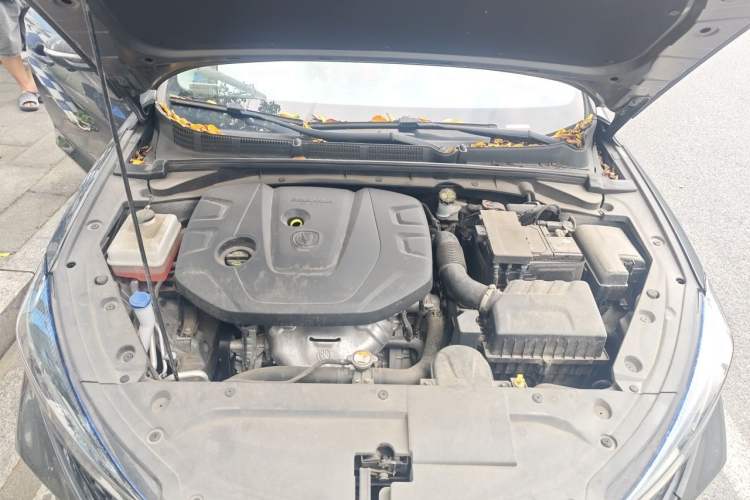 Used CHANGAN Eado 2022 PLUS 1.6L GDI CVT Luxury Model Engine Bay