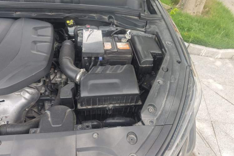 Used CHANGAN Eado 2022 PLUS 1.6L GDI CVT Luxury Model Engine Bay Left