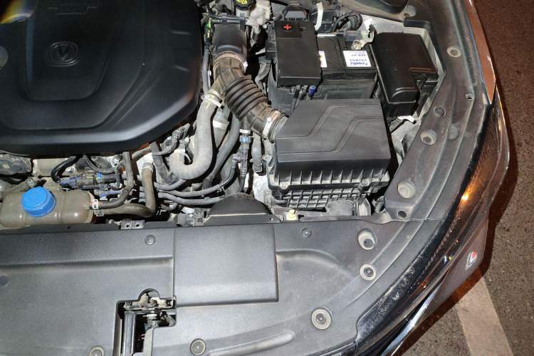 Used CHANGAN Eado 2022 PLUS Blue Whale NE 1.4T GDI DCT Prestige Edition Engine Bay Left