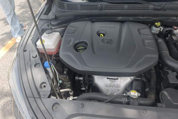 Used CHANGAN Eado 2022 PLUS 1.6L GDI CVT Luxury Model Engine Bay Right