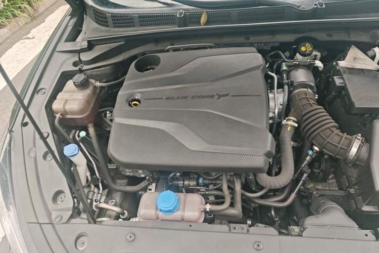 Used CHANGAN Eado 2022 PLUS Blue Whale NE 1.4T GDI DCT Prestige Edition Engine Bay Right