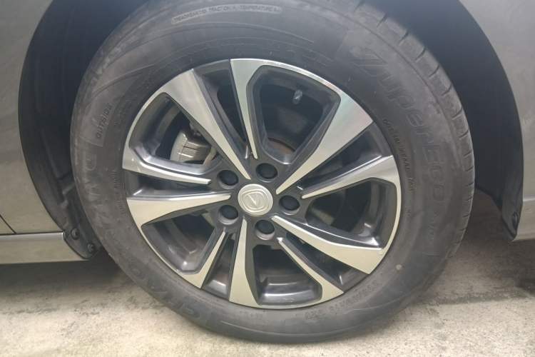 Used CHANGAN Eado 2022 PLUS Blue Whale NE 1.4T GDI DCT Prestige Edition Exterior 4