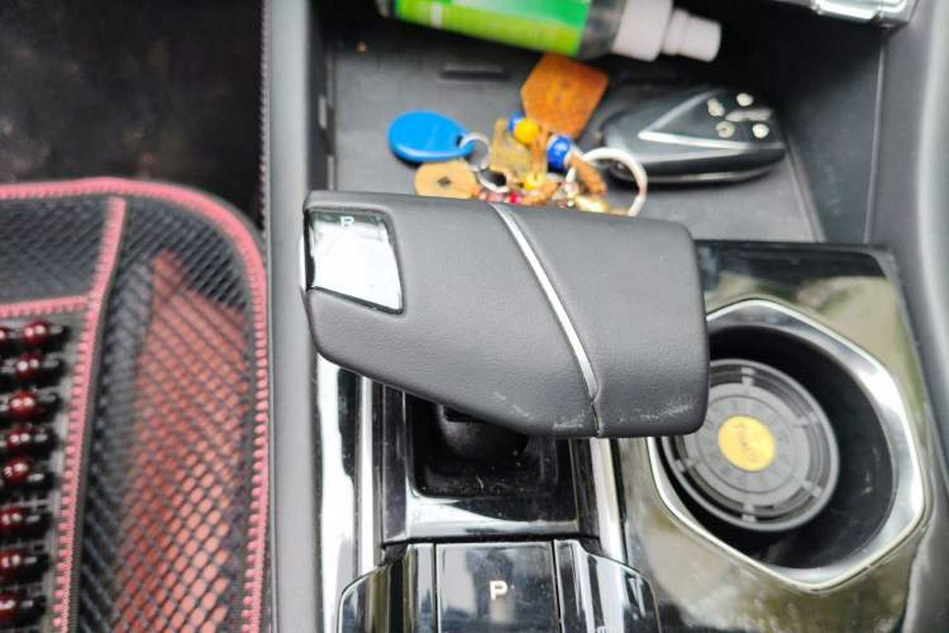 Used CHANGAN Eado 2022 PLUS Blue Whale NE 1.4T GDI DCT Flagship Edition Gear Lever