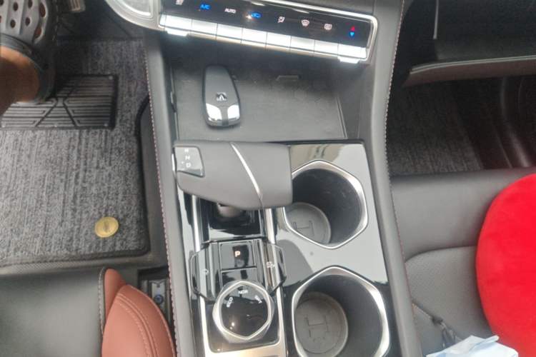 Used CHANGAN Eado 2022 PLUS Blue Whale NE 1.4T GDI DCT Flagship Edition Gear Lever
