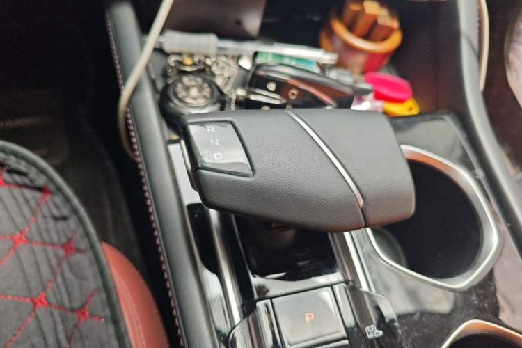 Used CHANGAN Eado 2022 PLUS Blue Whale NE 1.4T GDI DCT Prestige Edition Gear Lever