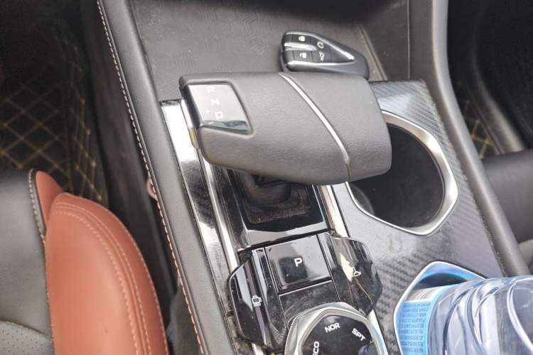 Used CHANGAN Eado 2022 PLUS Blue Whale NE 1.4T GDI DCT Prestige Edition Gear Lever