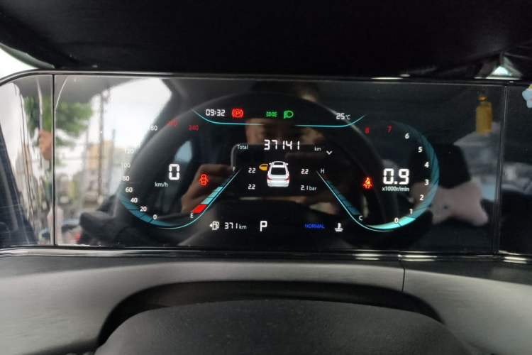 Used CHANGAN Eado 2022 PLUS 1.6L GDI CVT Luxury Model Instrument Cluster