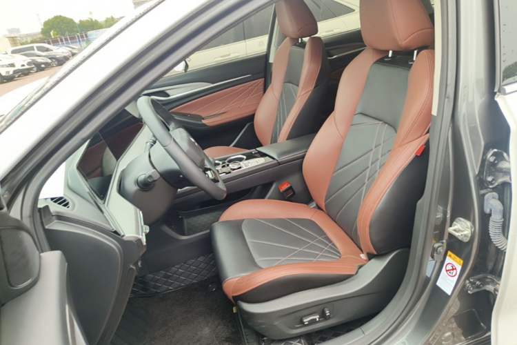 Used CHANGAN Eado 2022 PLUS Blue Whale NE 1.4T GDI DCT Flagship Edition Left Front Seat