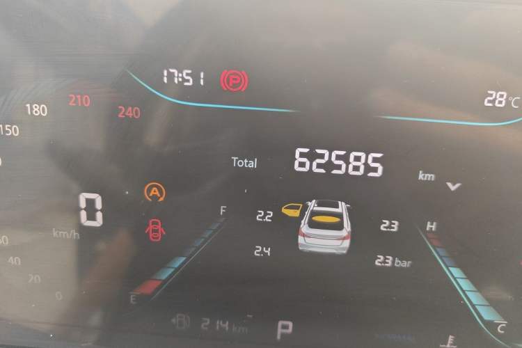 Used CHANGAN Eado 2022 PLUS Blue Whale NE 1.4T GDI DCT Prestige Edition Odometer Close Up