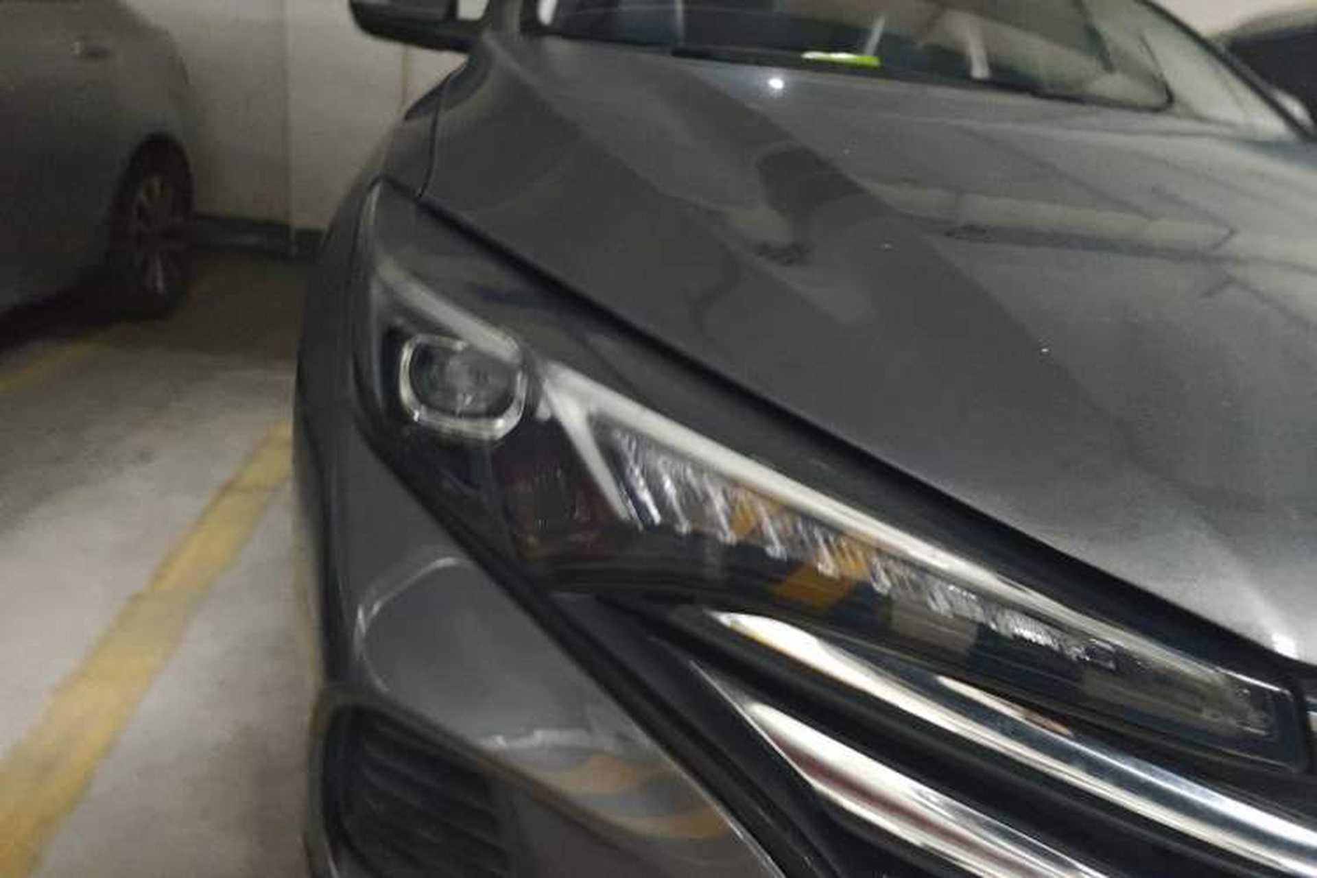 Used CHANGAN Eado 2022 PLUS 1.6L GDI Manual Luxury Model Right Front Headlight