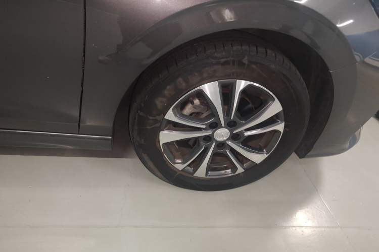 Used CHANGAN Eado 2022 PLUS Blue Whale NE 1.4T GDI DCT Prestige Edition Right Front Wheel Hub