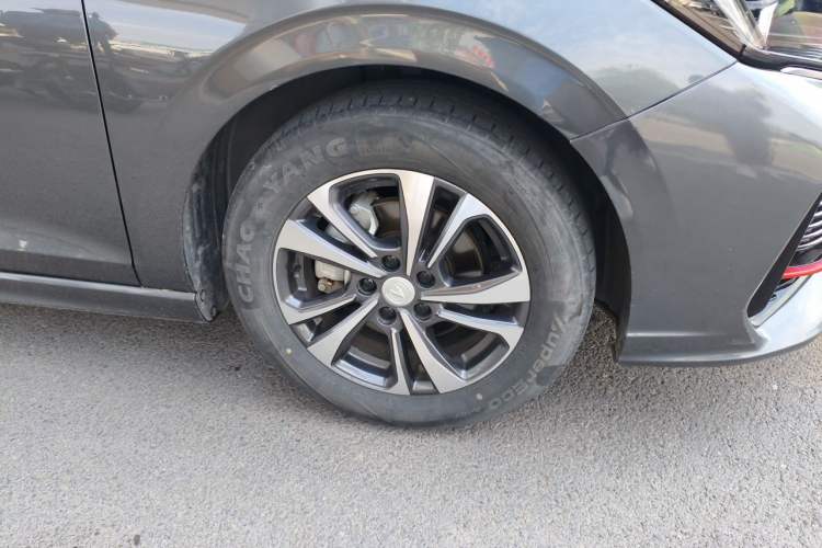 Used CHANGAN Eado 2022 PLUS Blue Whale NE 1.4T GDI DCT Prestige Edition Right Front Wheel Hub