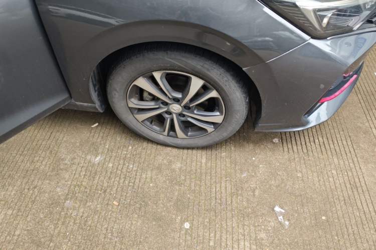 Used CHANGAN Eado 2022 PLUS Blue Whale NE 1.4T GDI DCT Prestige Edition Right Front Wheel Hub