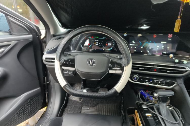 Used CHANGAN Eado 2022 PLUS 1.6L GDI CVT Luxury Model Steering Wheel