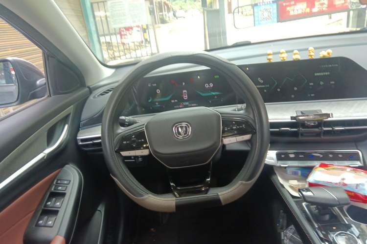 Used CHANGAN Eado 2022 PLUS Blue Whale NE 1.4T GDI DCT Flagship Edition Steering Wheel