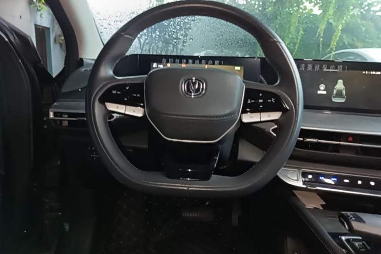 Used CHANGAN Eado 2022 PLUS Blue Whale NE 1.4T GDI DCT Flagship Edition Steering Wheel