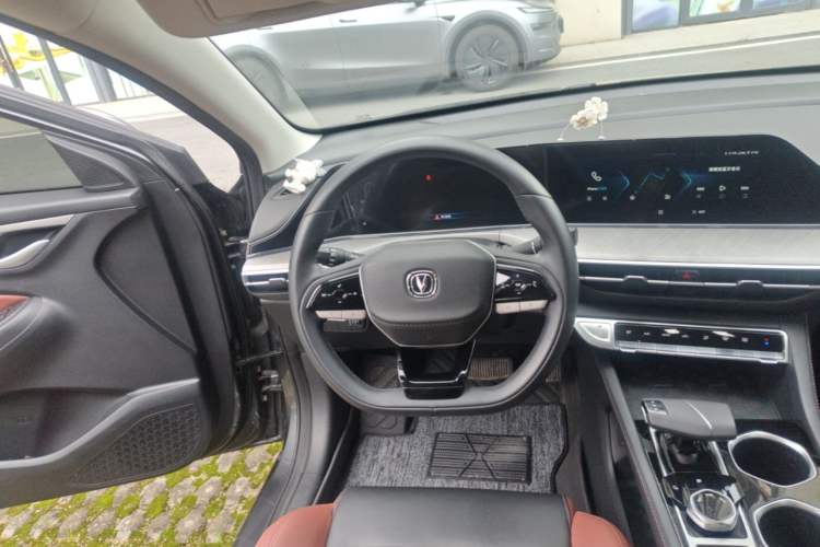 Used CHANGAN Eado 2022 PLUS Blue Whale NE 1.4T GDI DCT Flagship Edition Steering Wheel