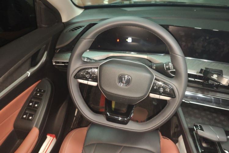 Used CHANGAN Eado 2022 PLUS Blue Whale NE 1.4T GDI DCT Prestige Edition Steering Wheel