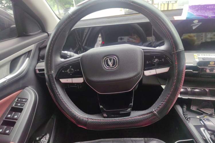 Used CHANGAN Eado 2022 PLUS Blue Whale NE 1.4T GDI DCT Prestige Edition Steering Wheel