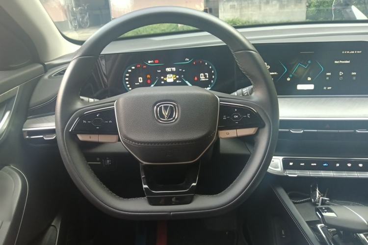 Used CHANGAN Eado 2022 PLUS Blue Whale NE 1.4T GDI DCT Prestige Edition Steering Wheel