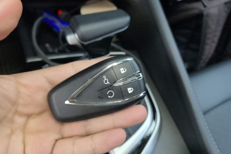 Used CHANGAN Eado 2022 PLUS 1.6L GDI CVT Luxury Model Vehicle Key