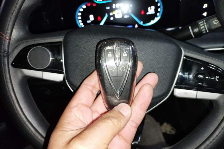Used CHANGAN Eado 2022 PLUS 1.6L GDI Manual Elite Model Vehicle Key