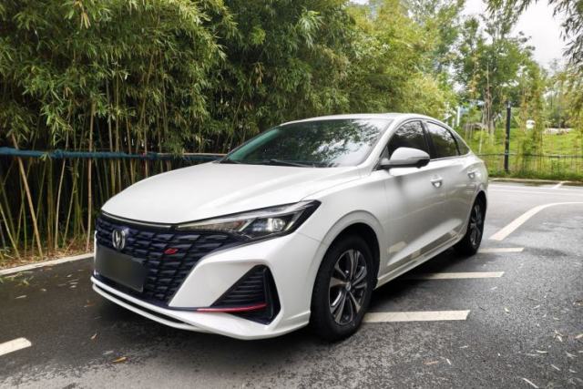 Used CHANGAN Eado 2022 PLUS Blue Whale NE 1.4T GDI DCT Prestige Edition